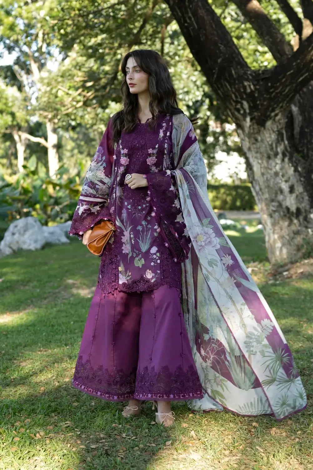 Front view of Elaf ESA 5B lawn dress featuring heavy embroidered neckline, embroidered daman, and cutwork chiffon dupatta.